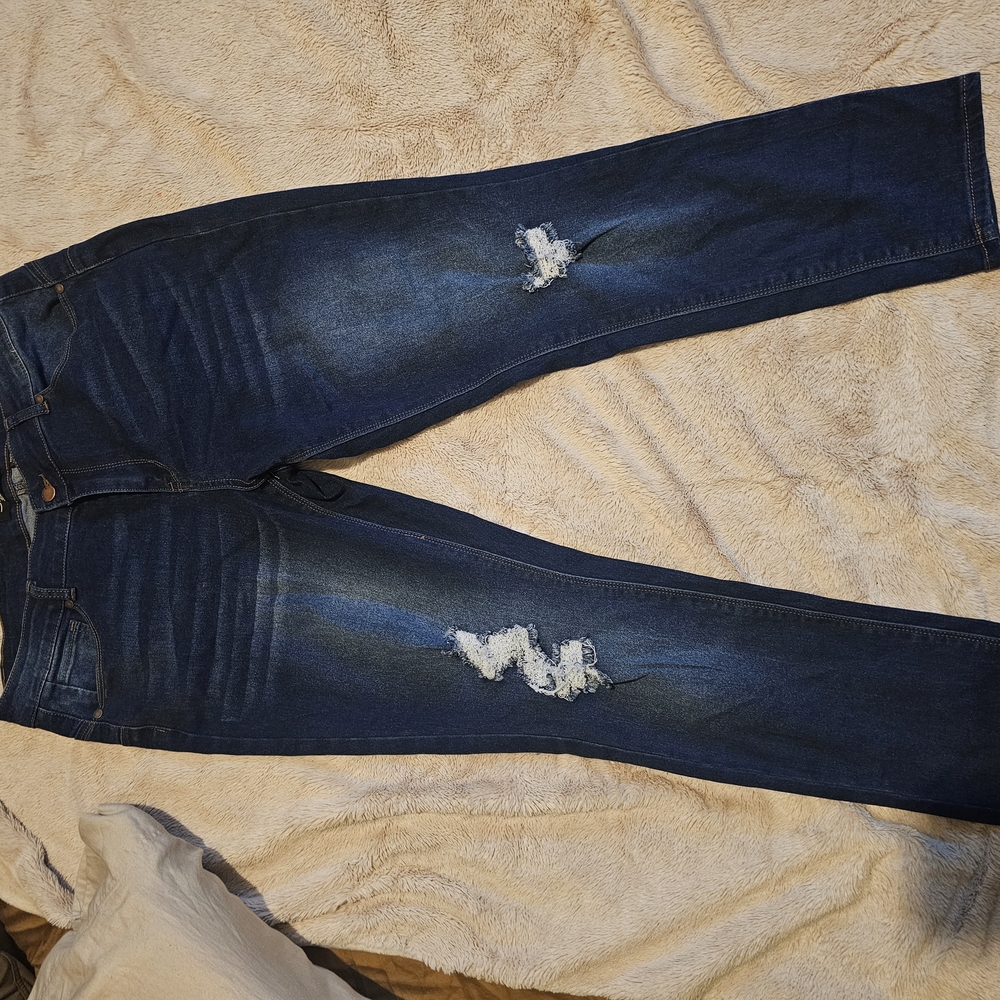 Women's Distressed Blue Jeans